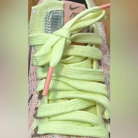 Nike Air VaporMax Flyknit 3 Barely Volt Pink Womens 9 Super Rare! - Picture 4 of 5